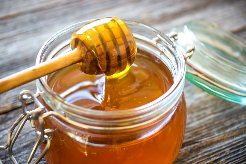 Auf welche Punkte Sie zu Hause vor dem Kauf der Nährstoffe honig achten sollten